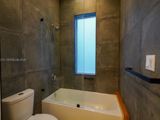 Home for sale at 112 NW 24th Ct - photo 7515402