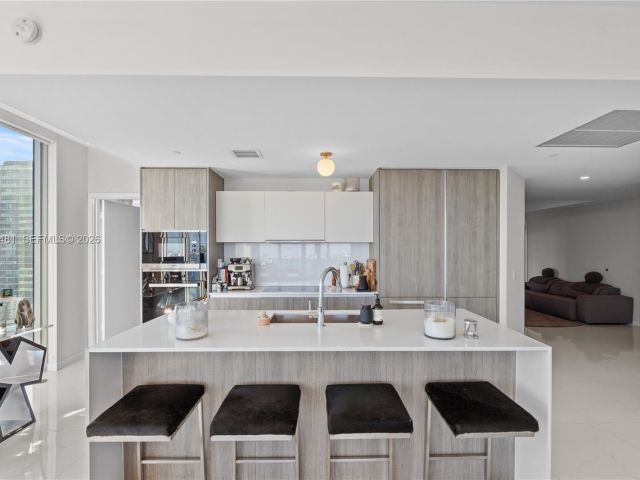 Apartment for sale  Unit #3107 - photo 7491320