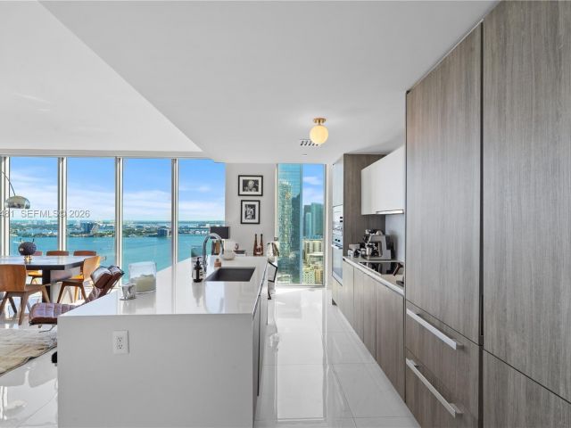 Apartment for sale  Unit #3107 - photo 7491322