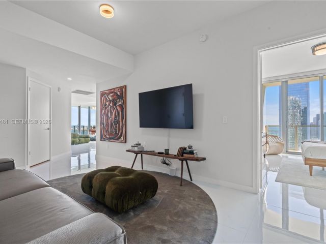 Apartment for sale  Unit #3107 - photo 7491331