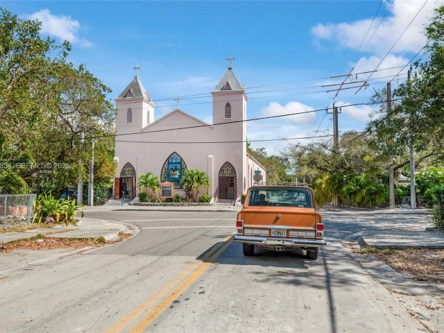 Home for sale at 3554 William Ave - photo 7465147