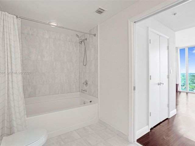 Apartment for sale  Unit #1908 - photo 7491626