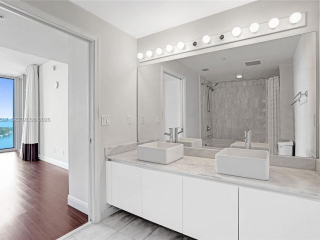 Apartment for sale  Unit #1908 - photo 7491627