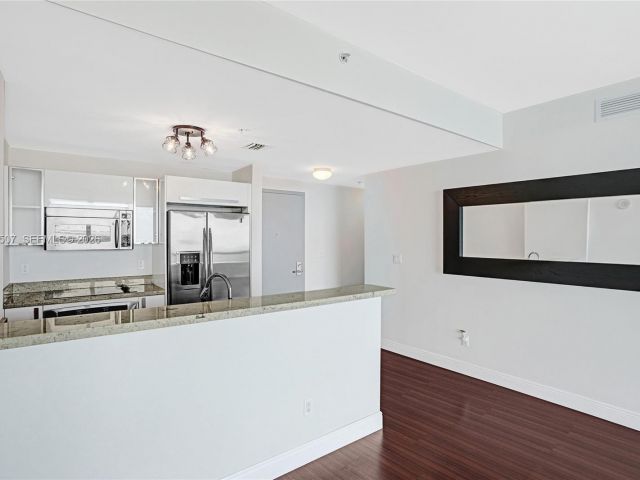 Apartment for sale  Unit #1908 - photo 7491631