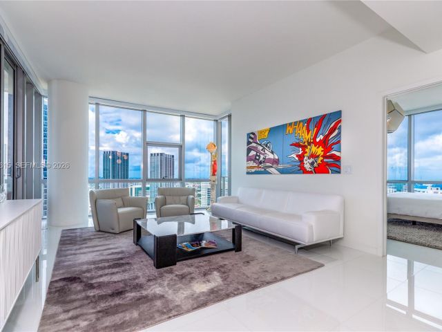 Apartment for rent  Unit #2812 - photo 7488038