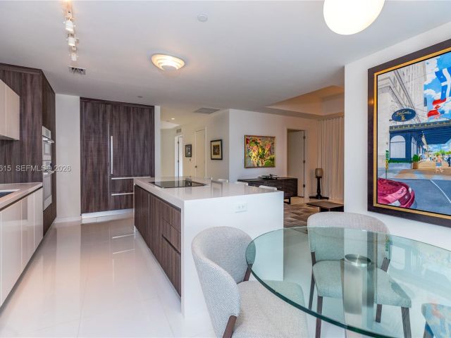 Apartment for rent  Unit #2812 - photo 7488041