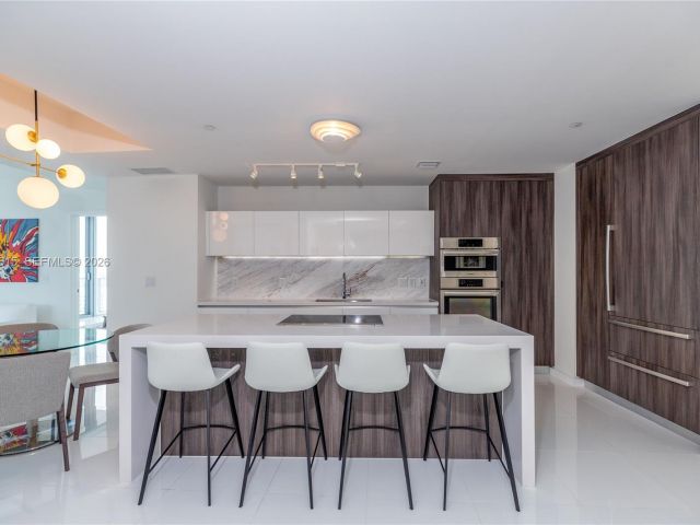 Apartment for rent  Unit #2812 - photo 7488042