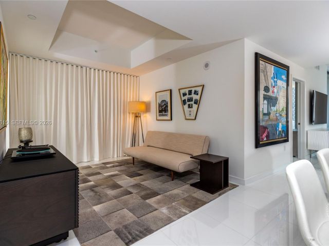 Apartment for rent  Unit #2812 - photo 7488044