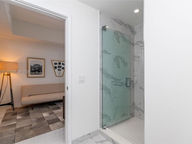 Apartment for rent  Unit #2812 - photo 7488046