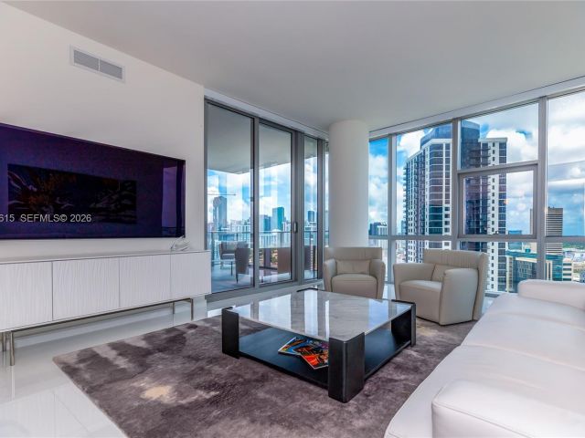 Apartment for rent  Unit #2812 - photo 7488047