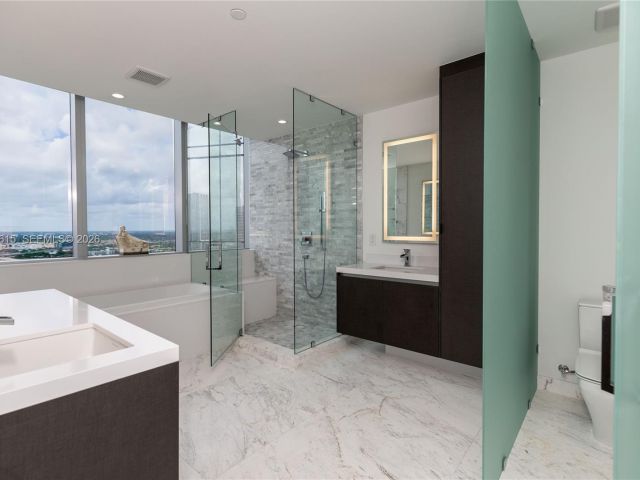 Apartment for rent  Unit #2812 - photo 7488050