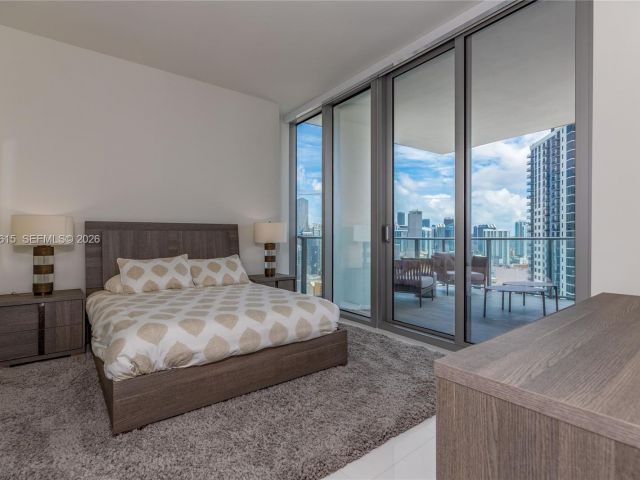 Apartment for rent  Unit #2812 - photo 7488053