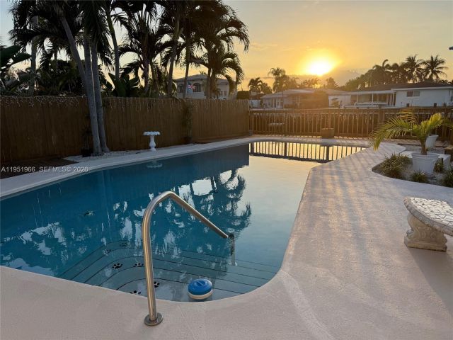 Home for sale at 411 SE 6th Ave - photo 7478803