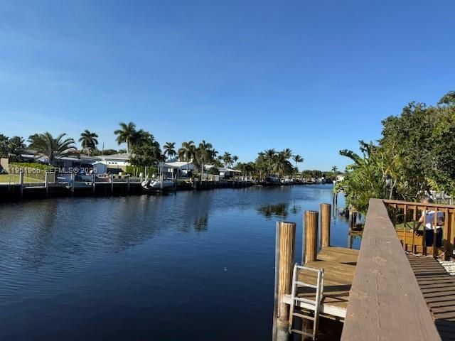 Home for sale at 411 SE 6th Ave - photo 7478805