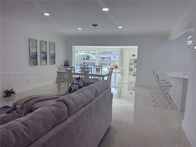 Home for sale at 411 SE 6th Ave - photo 7478819