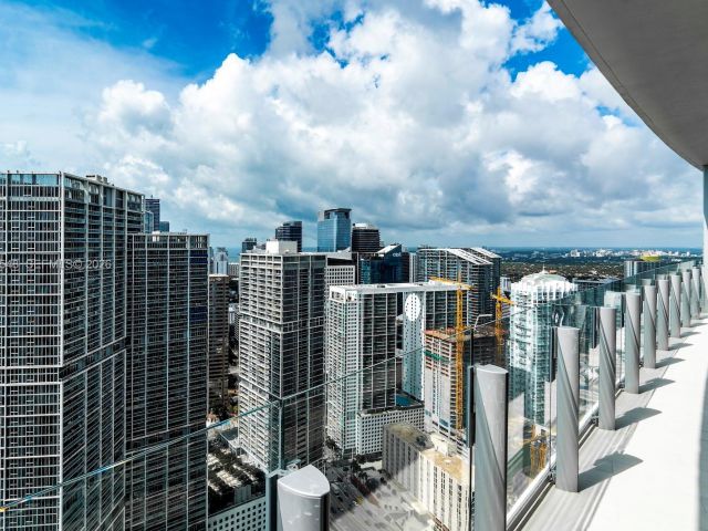 Apartment for rent  Unit #5005 - photo 7509480