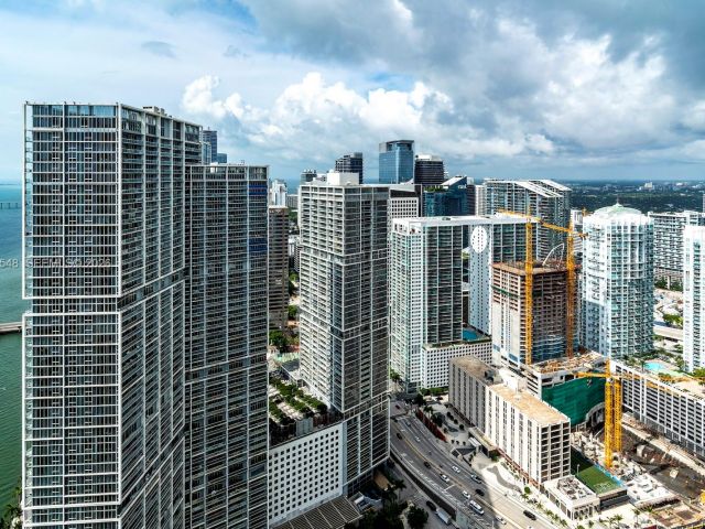 Apartment for rent  Unit #5005 - photo 7509483