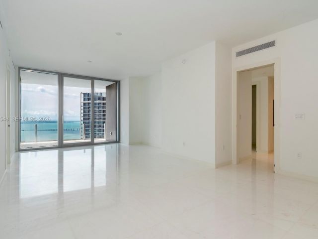 Apartment for rent  Unit #5005 - photo 7509484