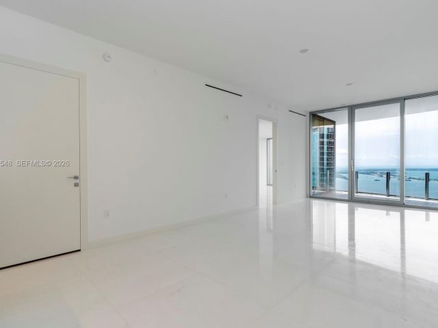 Apartment for rent  Unit #5005 - photo 7509485