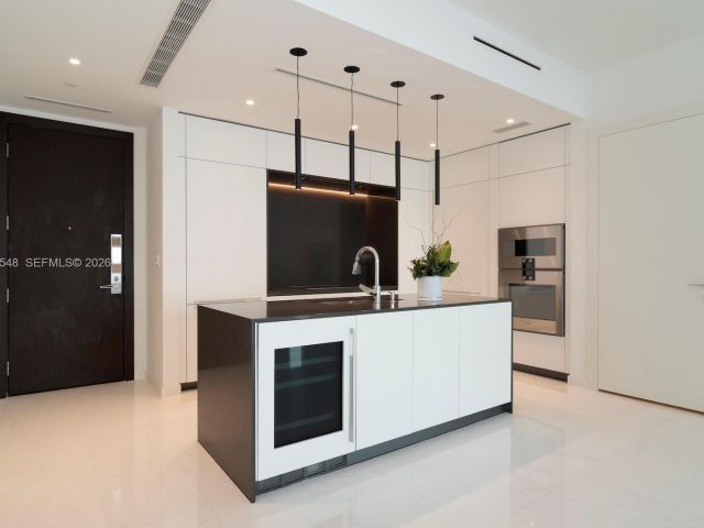 Apartment for rent  Unit #5005 - photo 7509489