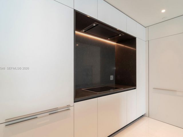 Apartment for rent  Unit #5005 - photo 7509491