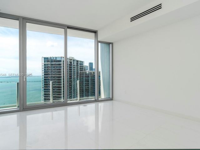 Apartment for rent  Unit #5005 - photo 7509497