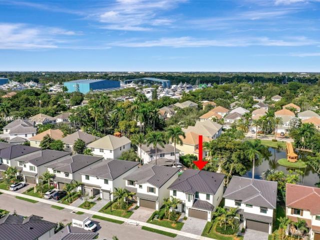 Home for rent at 1427 SW 23rd St 1427 - photo 7483196