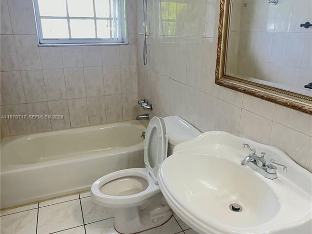 Home for rent at 110 NW 198th St - photo 7480407