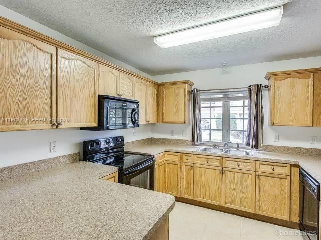 4-bedroom home for rent in West Palm Beach - 3836 Dove Landing Rd - MondialRealty