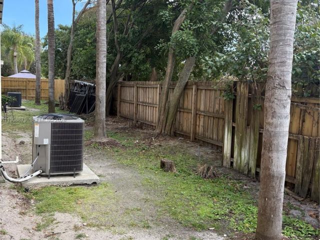 4-bedroom home for rent in West Palm Beach - 3836 Dove Landing Rd - MondialRealty