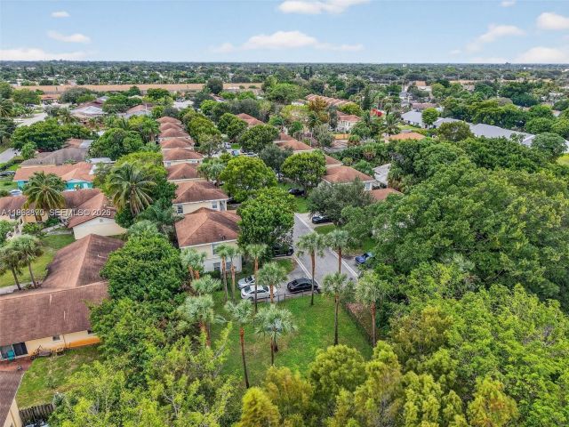 4-bedroom home for rent in West Palm Beach - 3836 Dove Landing Rd - MondialRealty