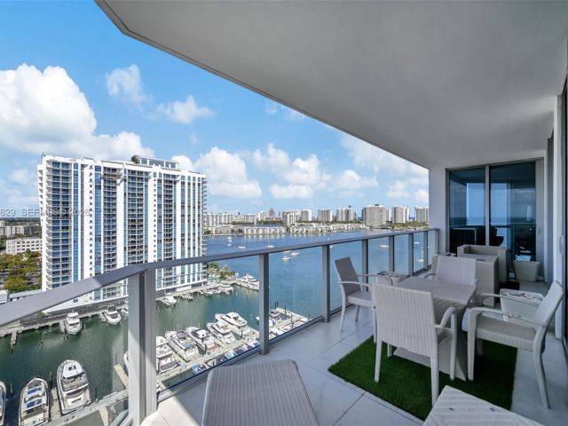 Apartment for rent  Unit #1701 - photo 7503655