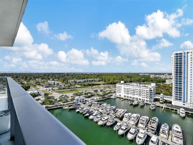 Apartment for rent  Unit #1701 - photo 7503656