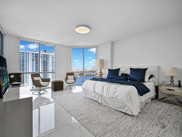 Apartment for rent  Unit #1701 - photo 7503671