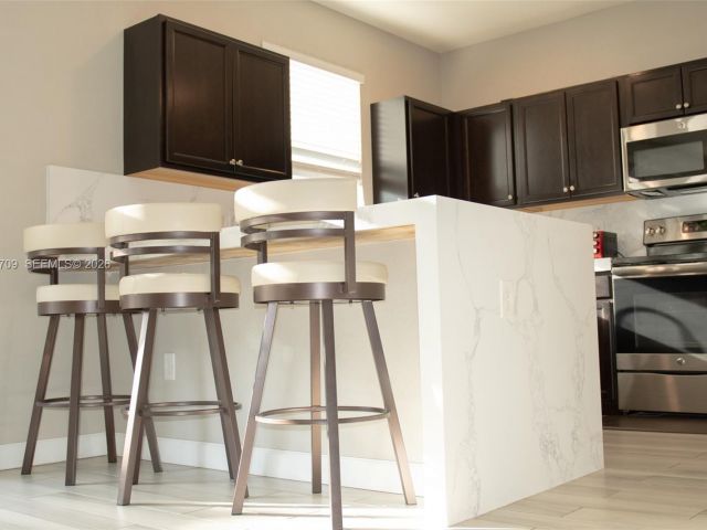 4-bedroom home for rent in Homestead - 25216 SW 118th Ave - MondialRealty