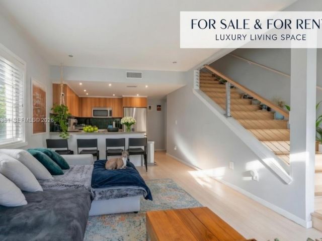 Home for sale at 1061 Michigan Ave 4 - photo 7516033