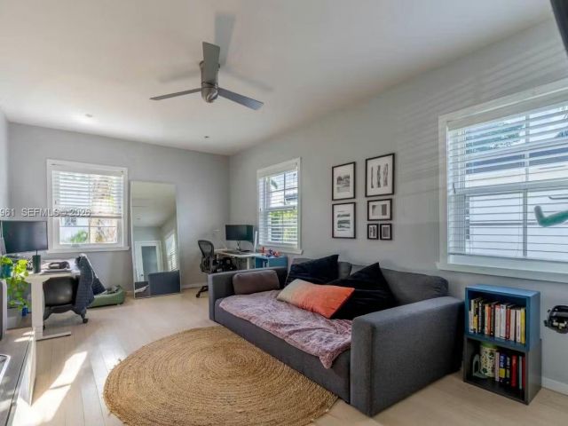 Home for sale at 1061 Michigan Ave 4 - photo 7516037