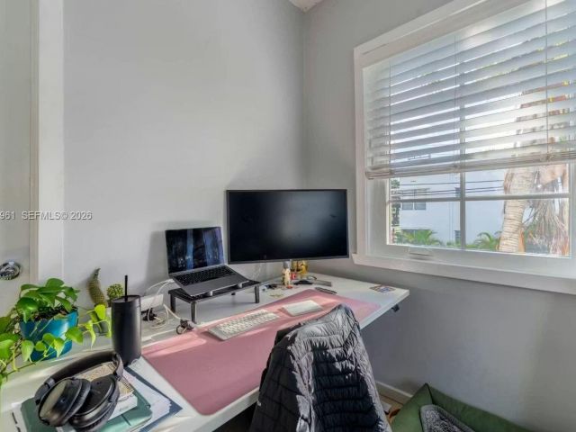 Home for sale at 1061 Michigan Ave 4 - photo 7516046