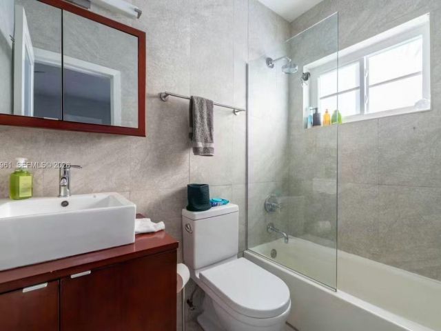 Home for sale at 1061 Michigan Ave 4 - photo 7516048