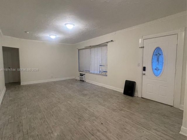 Home for rent at 121 NE 169th Ter - photo 7481315