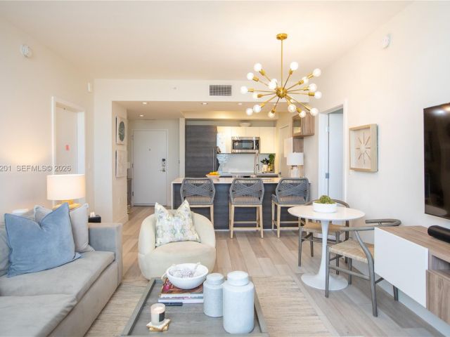 Apartment for sale  Unit #719 - photo 7476050