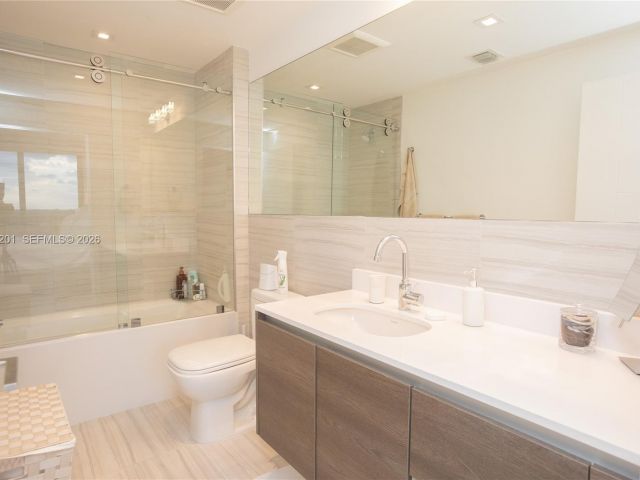 Apartment for sale  Unit #719 - photo 7476056