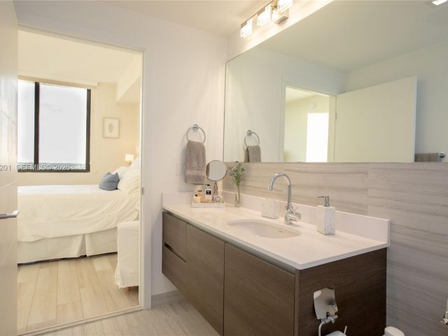 Apartment for sale  Unit #719 - photo 7476062