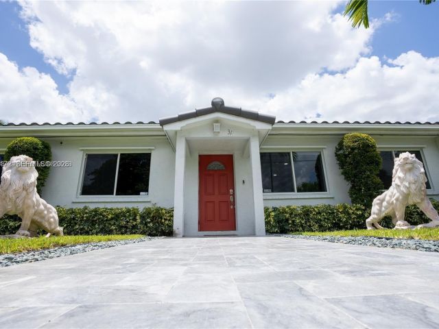 Home for rent at 31 SW 6th St - photo 7462371