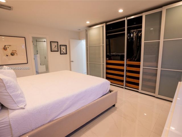 Home for rent at 31 SW 6th St - photo 7462383