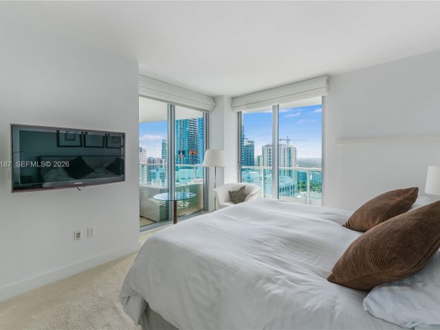 Apartment for rent  Unit #3311 - photo 7511733