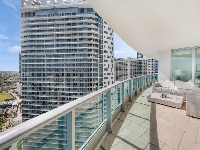 Apartment for rent  Unit #3311 - photo 7511740