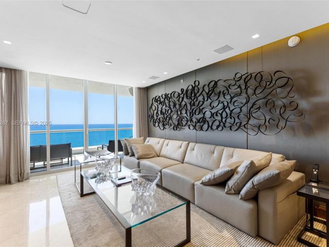 Apartment for rent  Unit #2402 - photo 7497891