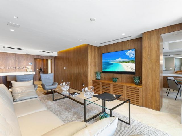 Apartment for rent  Unit #2402 - photo 7497893