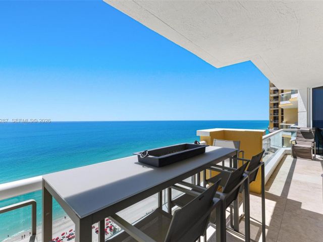 Apartment for rent  Unit #2402 - photo 7497894